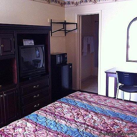 Scottish Inns Carrollton Bilik gambar